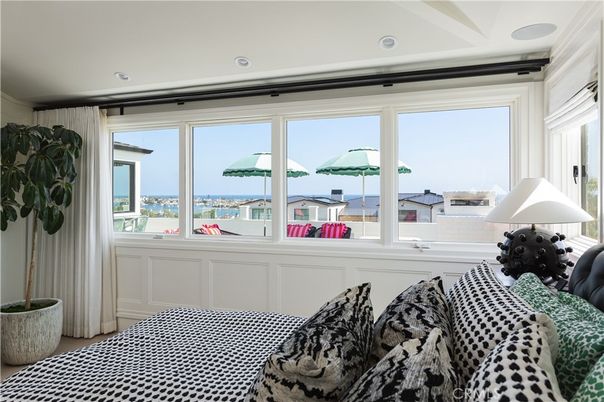 Bedroom, Interior, Recessed Lighting, Water