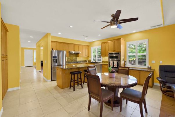 Dining room, Interior, Kitchen, Recessed Lighting, Stainless Steel Appliances