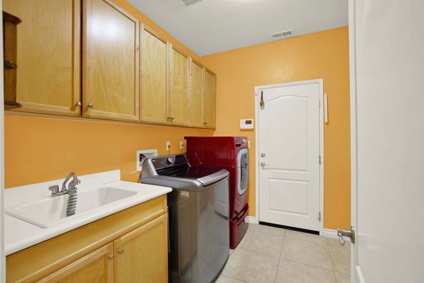 Interior, Washer