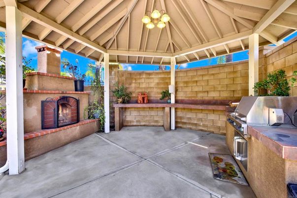 Exterior, Fireplace