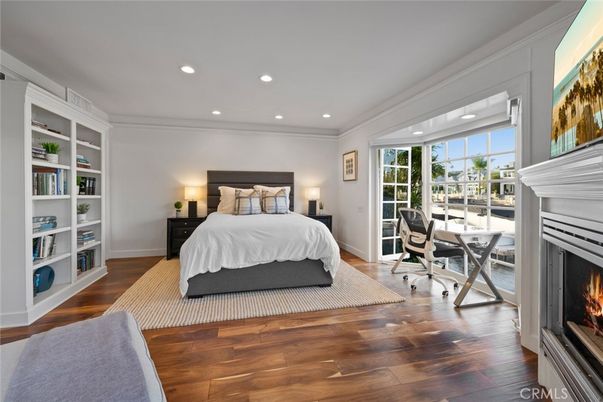 Bedroom, Fireplace, Home Office, Interior, Recessed Lighting, Wood Texture Flooring