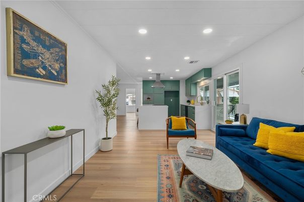 Interior, Kitchen, Living room, Pendant Lights, Recessed Lighting, Wood Texture Flooring