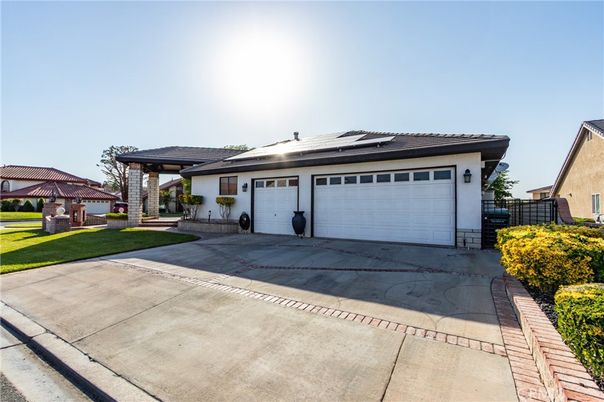 Attached, Exterior, Facade, Solar Panels, Mediterranean