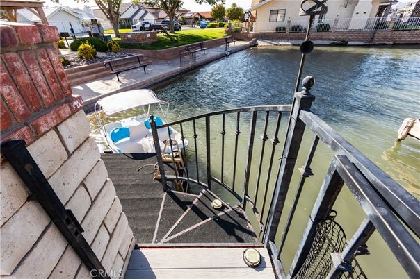 Exterior, Pool, Water