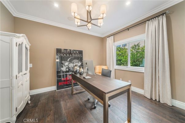 Chandelier, Home Office, Interior, Recessed Lighting, Wood Texture Flooring