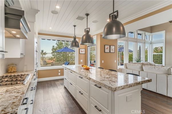 Interior, Kitchen, Living room, Pendant Lights, Recessed Lighting, Wood Texture Flooring