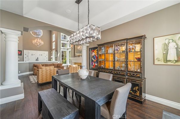 Chandelier, Dining room, Interior, Living room, Pendant Lights, Wood Texture Flooring