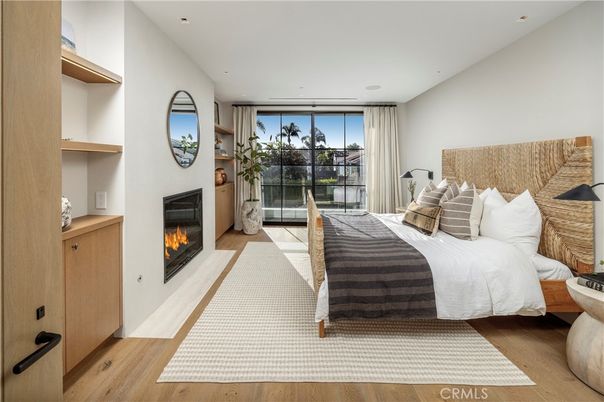 Bedroom, Fireplace, Interior, Recessed Lighting, Wood Texture Flooring