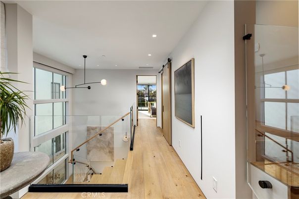 Interior, Pendant Lights, Recessed Lighting, Wood Texture Flooring