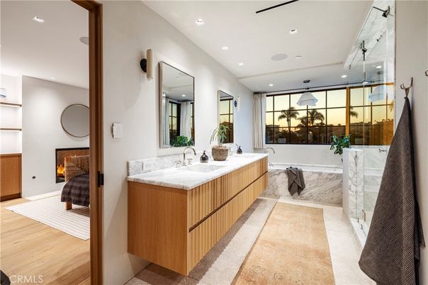 Bathroom, Interior, Recessed Lighting, Wood Texture Flooring