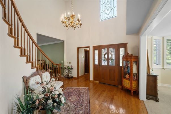 Chandelier, Interior, Wood Texture Flooring