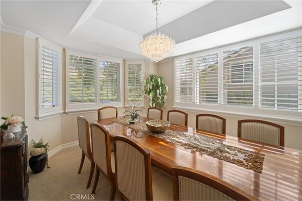 Chandelier, Dining room, Interior