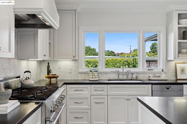 Interior, Kitchen, Stainless Steel Appliances