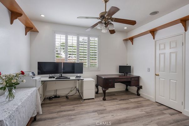 Home Office, Interior, Recessed Lighting, Wood Texture Flooring