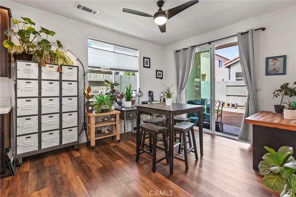 Dining room, Interior, Wood Texture Flooring