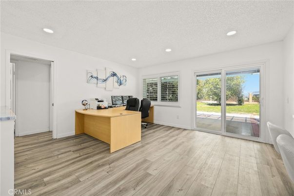 Home Office, Interior, Recessed Lighting, Wood Texture Flooring