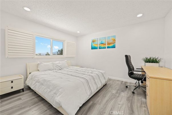 Bedroom, Home Office, Interior, Recessed Lighting, Wood Texture Flooring