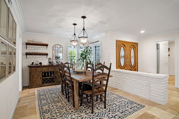 Dining room, Interior, Pendant Lights, Recessed Lighting