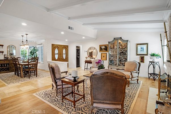 Dining room, Interior, Living room, Pendant Lights, Recessed Lighting, Wood Texture Flooring