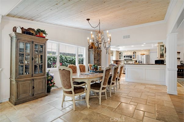 Chandelier, Dining room, Interior, Kitchen, Recessed Lighting, Stainless Steel Appliances, Wooden Ceilings