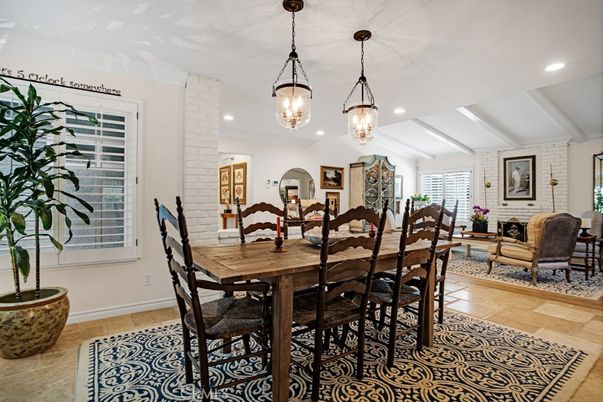 Dining room, Interior, Pendant Lights, Recessed Lighting