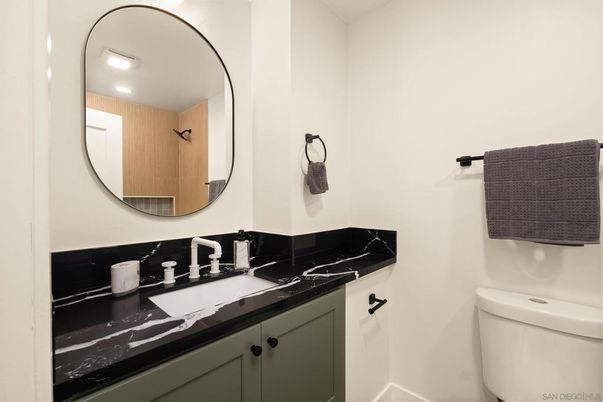 Bathroom, Interior, Recessed Lighting