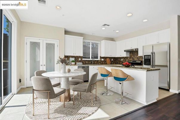 Dining room, Interior, Kitchen, Recessed Lighting, Stainless Steel Appliances
