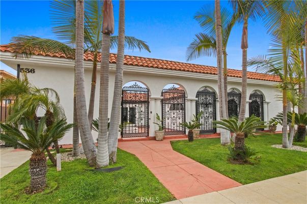 Exterior, Facade, Spanish Mediterranean