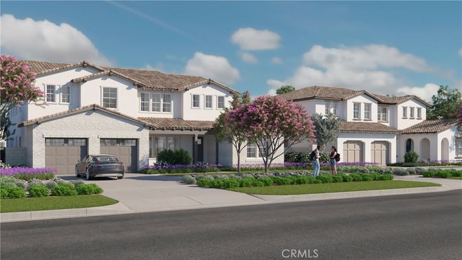 Attached, Exterior, Facade, Mediterranean