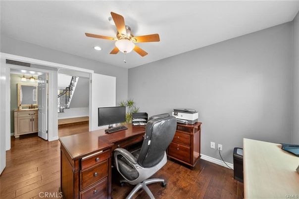 Home Office, Interior, Recessed Lighting, Wood Texture Flooring