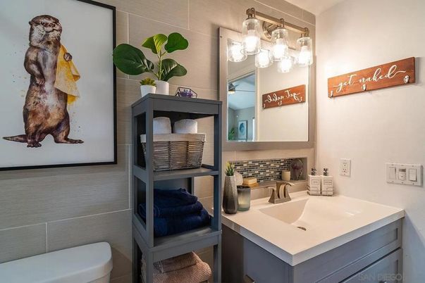 Bathroom, Interior