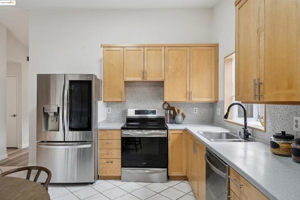 Interior, Kitchen, Stainless Steel Appliances