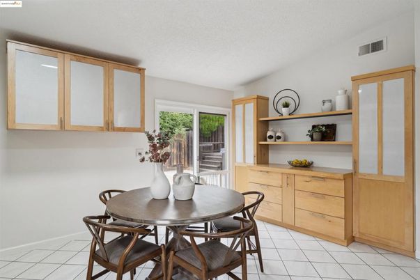 Dining room, Interior
