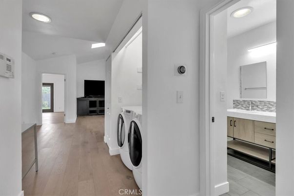 Interior, Recessed Lighting, Utility Closets, Washer, Wood Texture Flooring
