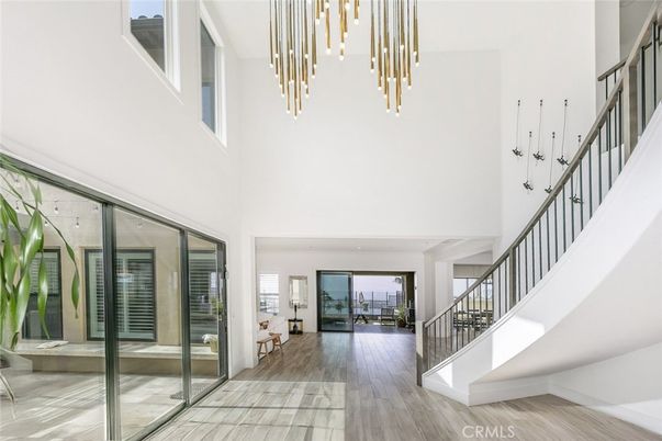 Interior, Pendant Lights, Wood Texture Flooring