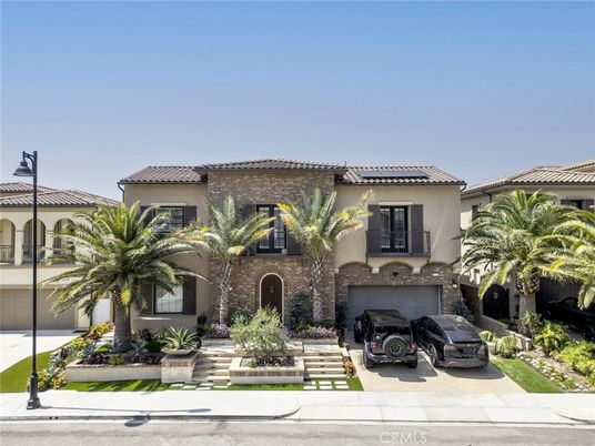 Attached, Exterior, Facade, Solar Panels, Mediterranean