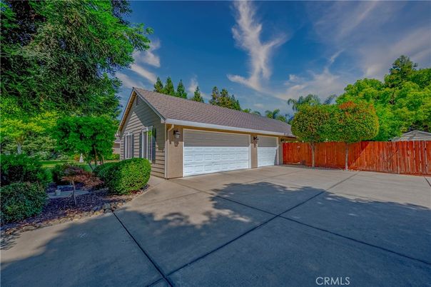 Detached Garage, Exterior
