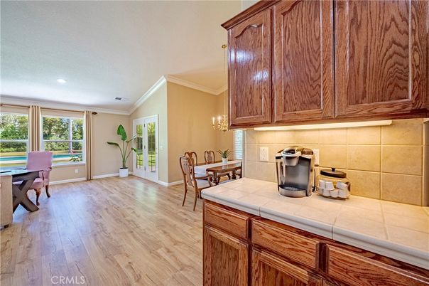 Chandelier, Dining room, Interior, Recessed Lighting, Wood Texture Flooring