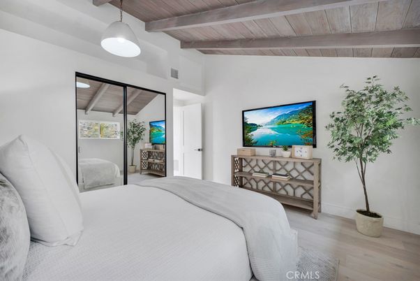 Bedroom, Interior, Pendant Lights, Wooden Beams, Wooden Ceilings, Wood Texture Flooring