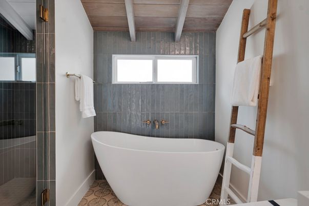 Bathroom, Free Standing Baths, Interior, Wooden Beams, Wooden Ceilings