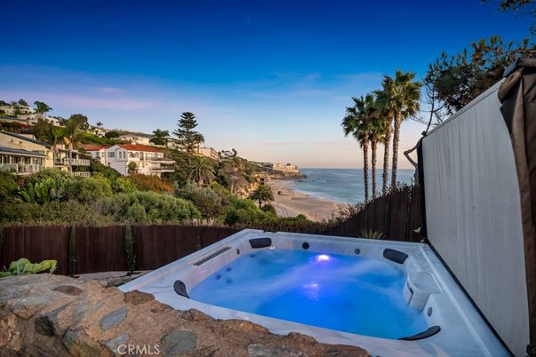 Exterior, Hot Tub, Water