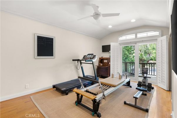Fitness Equipment, Interior, Recessed Lighting, Wood Texture Flooring