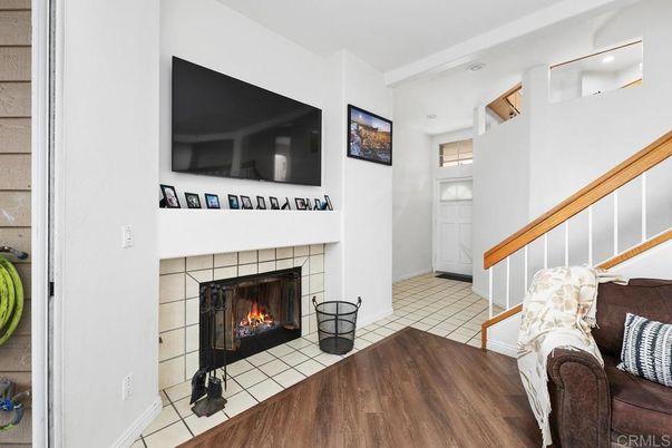 Fireplace, Interior, Recessed Lighting