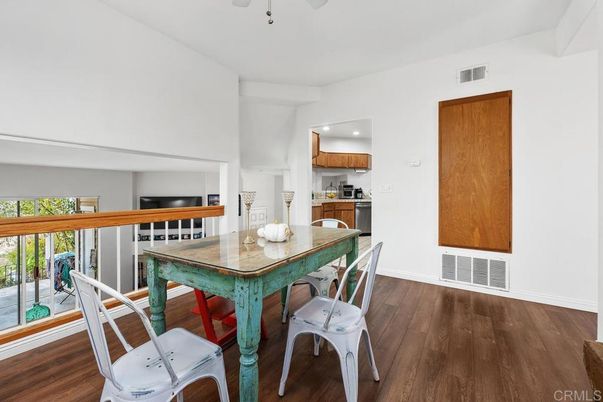 Dining room, Interior, Kitchen, Recessed Lighting, Wood Texture Flooring