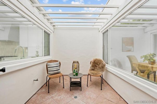 Glass Ceilings, Interior, Sun Room