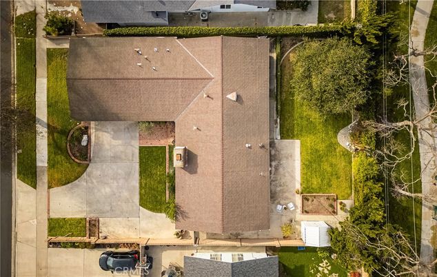 Exterior, Facade, None