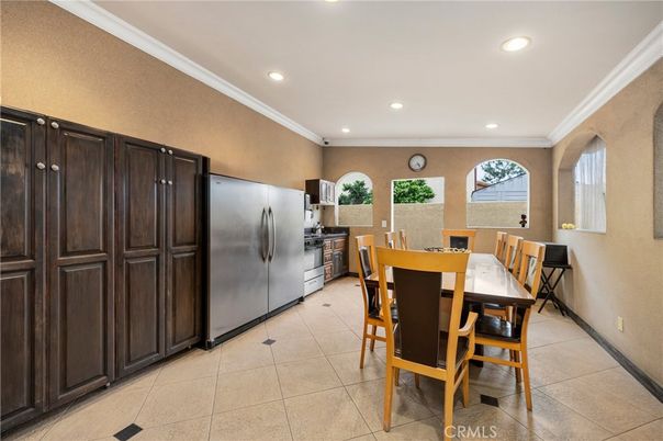 Dining room, Interior, Kitchen, Recessed Lighting, Stainless Steel Appliances