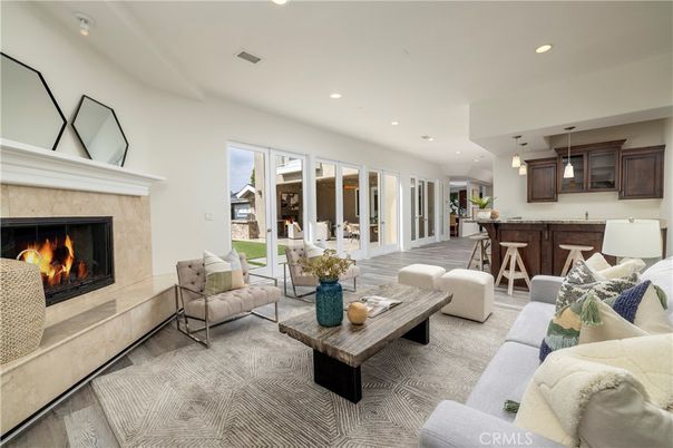 Fireplace, Interior, Living room, Pendant Lights, Recessed Lighting, Wood Texture Flooring