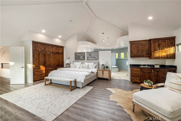 Bedroom, Interior, Pendant Lights, Recessed Lighting, Wood Texture Flooring