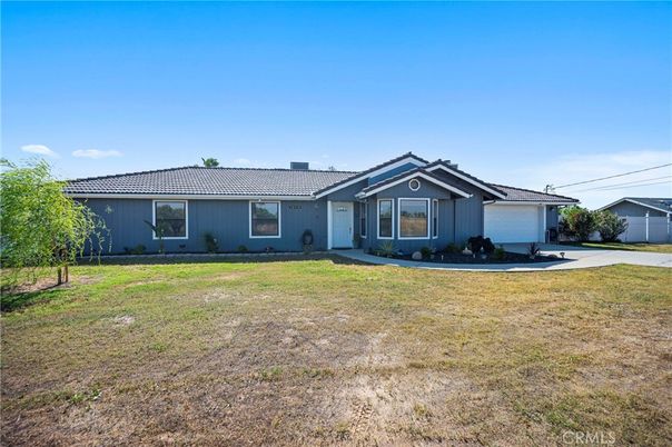 Attached, Backyard, Exterior, Facade, Ranch